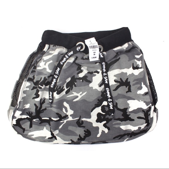 LF NWT Emma & Sam Camo Drawstring Mesh Mini Skirt - Picture 2 of 9